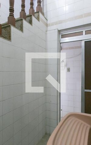 Casa à venda com 300m², 3 quartos e 3 vagas Casa à venda com 300m², 3 quartos e 3 vagasÁrea de Serviço 2