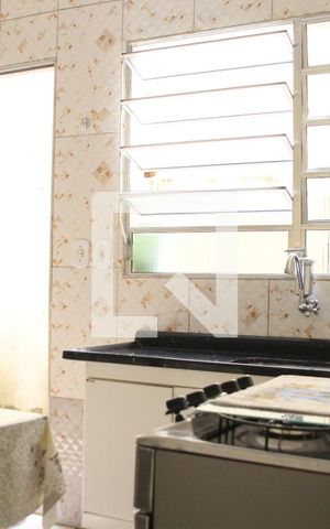 Casa para alugar com 100m², 2 quartos e 1 vagaCozinha