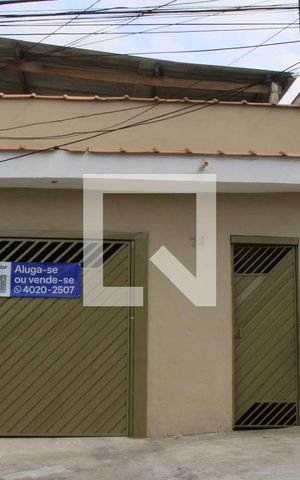 Casa para alugar com 100m², 2 quartos e 1 vagaFachada