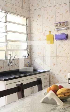 Casa para alugar com 100m², 2 quartos e 1 vagaCozinha