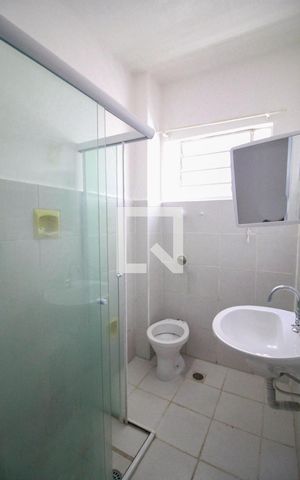 Apartamento para alugar com 70m², 2 quartos e sem vagabanheiro