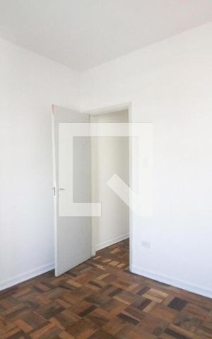 Apartamento para alugar com 70m², 2 quartos e sem vagaquarto 2