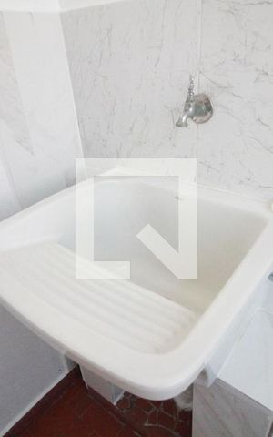 Apartamento para alugar com 70m², 2 quartos e sem vagaarea de serviço