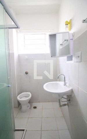 Apartamento para alugar com 70m², 2 quartos e sem vagabanheiro