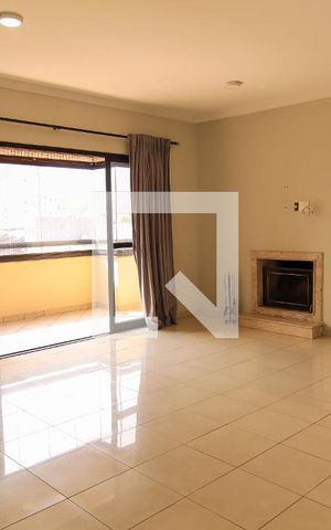 Apartamento à venda com 116m², 3 quartos e 3 vagas Apartamento à venda com 116m², 3 quartos e 3 vagasSala
