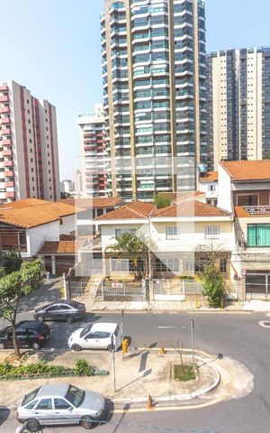 Apartamento à venda com 199m², 3 quartos e 2 vagas Apartamento à venda com 199m², 3 quartos e 2 vagasVista varanda