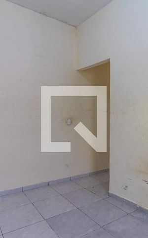 Casa para alugar com 30m², 1 quarto e sem vaga Casa para alugar com 30m², 1 quarto e sem vagaQuarto