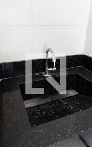 Apartamento à venda com 35m², 2 quartos e sem vagaDetalhe do banheiro