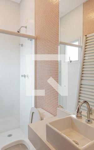 Casa à venda com 650m², 4 quartos e 4 vagas Casa à venda com 650m², 4 quartos e 4 vagasBanheiro da Suíte 4