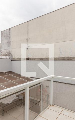 Casa à venda com 650m², 4 quartos e 4 vagas Casa à venda com 650m², 4 quartos e 4 vagasSacada da Suíte 4
