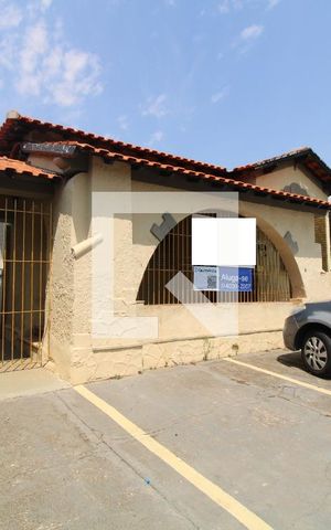 Casa à venda com 170m², 3 quartos e 4 vagasFachada