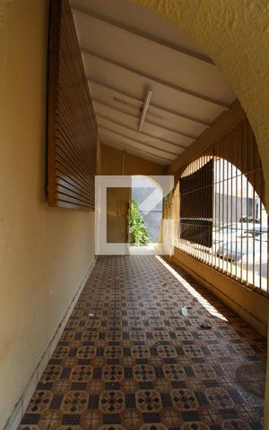 Casa à venda com 170m², 3 quartos e 4 vagasVaranda 