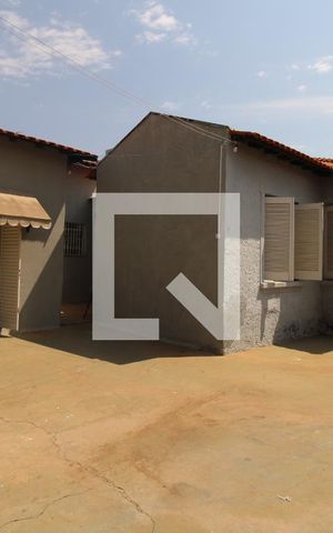 Casa à venda com 170m², 3 quartos e 4 vagasQuintal