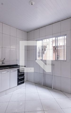 Casa de condomínio para alugar com 70m², 2 quartos e sem vaga Casa de condomínio para alugar com 70m², 2 quartos e sem vagaCozinha