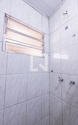 Casa de condomínio para alugar com 70m², 2 quartos e sem vaga Casa de condomínio para alugar com 70m², 2 quartos e sem vagaBanheiro Quarto 1