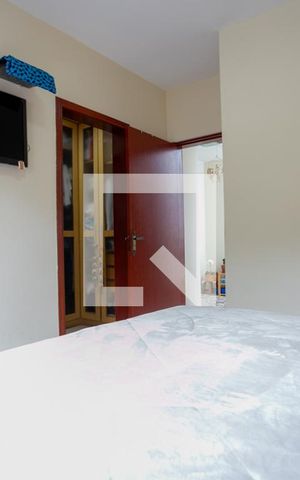 Casa de condomínio à venda com 122m², 3 quartos e 3 vagas Casa de condomínio à venda com 122m², 3 quartos e 3 vagasSuíte
