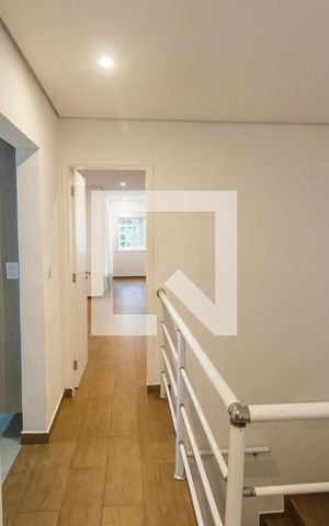 Casa de condomínio à venda com 420m², 7 quartos e 4 vagasCorredor