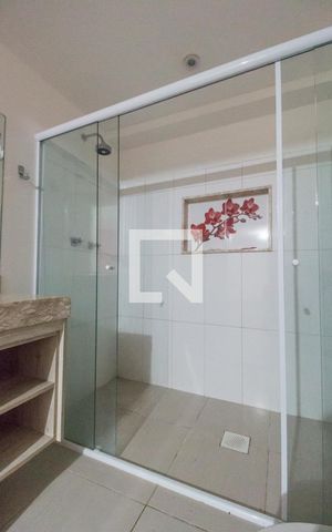 Casa de condomínio à venda com 420m², 7 quartos e 4 vagasBanheiro da Suíte 4