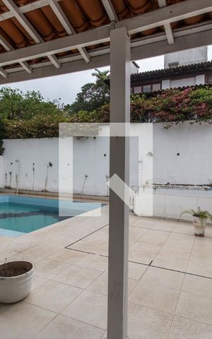 Casa de condomínio à venda com 420m², 7 quartos e 4 vagasVista da Sala