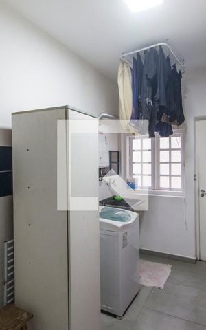 Casa de condomínio à venda com 420m², 7 quartos e 4 vagasÁrea de Serviço