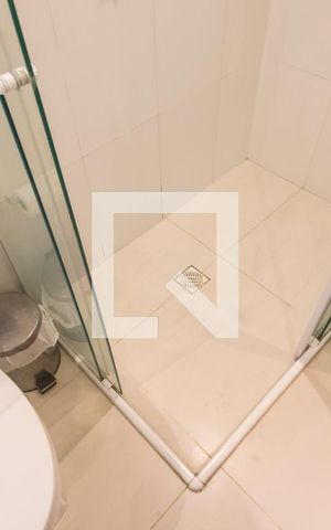 Casa de condomínio à venda com 420m², 7 quartos e 4 vagasDetalhe do Banheiro da Suite