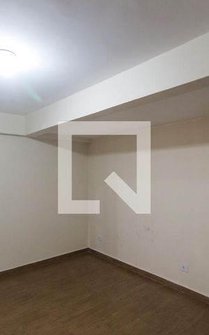 Casa de condomínio à venda com 420m², 7 quartos e 4 vagasSala de TV