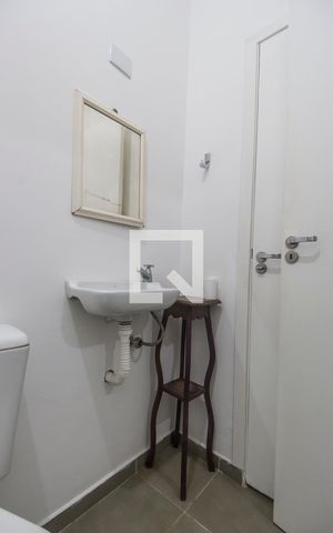 Casa de condomínio à venda com 420m², 7 quartos e 4 vagasBanheiro da Suíte 6