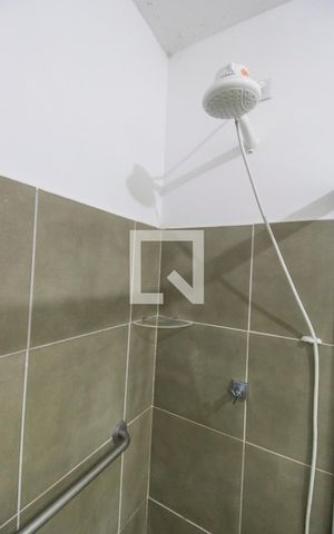 Casa de condomínio à venda com 420m², 7 quartos e 4 vagasBanheiro da Suíte 5