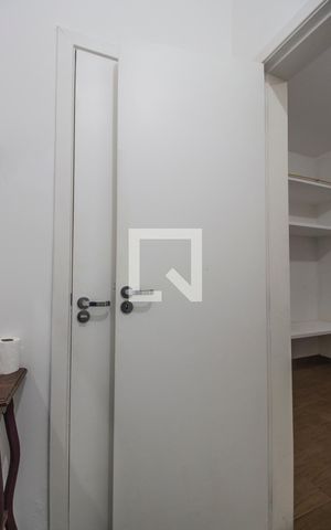 Casa de condomínio à venda com 420m², 7 quartos e 4 vagasBanheiro da Suíte 6