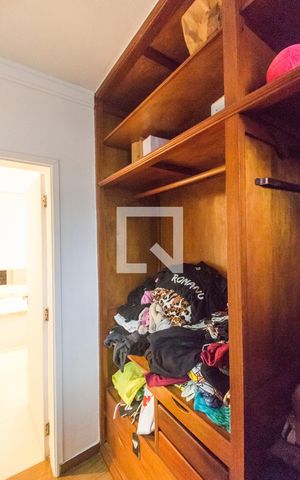 Casa de condomínio à venda com 420m², 7 quartos e 4 vagasCloset da suíte