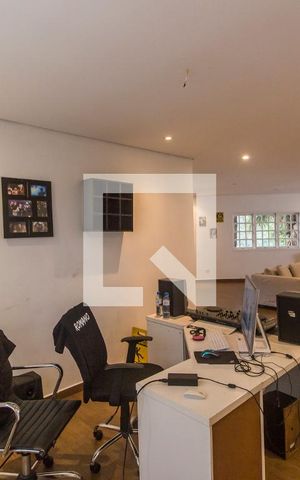 Casa de condomínio à venda com 420m², 7 quartos e 4 vagasSala de Estar