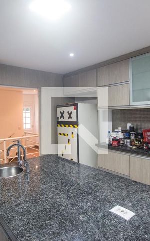 Casa de condomínio à venda com 420m², 7 quartos e 4 vagasDetalhe cozinha