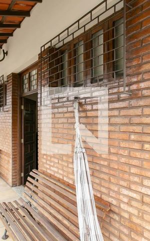 Casa à venda com 290m², 5 quartos e 3 vagas Casa à venda com 290m², 5 quartos e 3 vagasVaranda da Sala