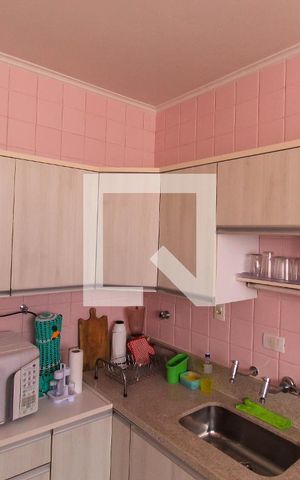 Apartamento à venda com 84m², 2 quartos e 1 vagaCozinha - Armários