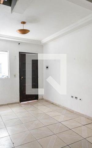 Casa de condomínio à venda com 70m², 2 quartos e 1 vaga Casa de condomínio à venda com 70m², 2 quartos e 1 vagaSala