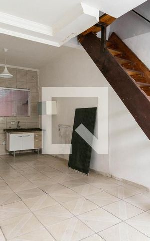 Casa de condomínio à venda com 70m², 2 quartos e 1 vaga Casa de condomínio à venda com 70m², 2 quartos e 1 vagaSala
