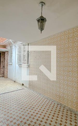 Casa à venda com 300m², 3 quartos e 2 vagas Casa à venda com 300m², 3 quartos e 2 vagasGaragem