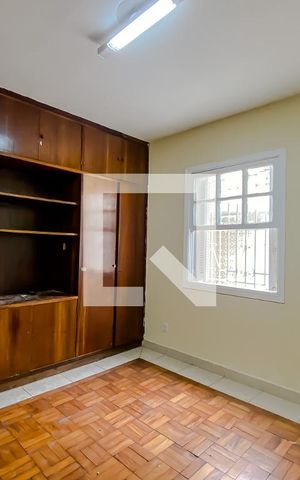Casa à venda com 300m², 3 quartos e 2 vagas Casa à venda com 300m², 3 quartos e 2 vagasQuarto 2