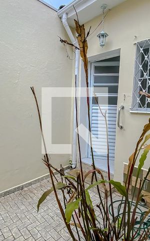 Casa à venda com 300m², 3 quartos e 2 vagas Casa à venda com 300m², 3 quartos e 2 vagasQuintal