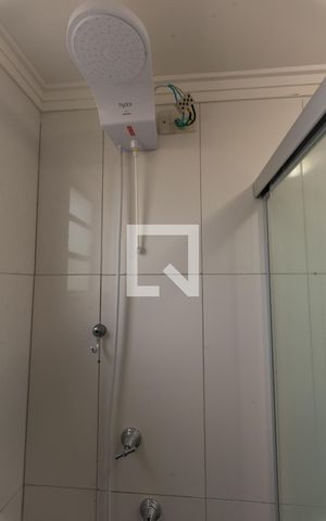 Apartamento à venda com 48m², 2 quartos e 1 vaga Apartamento à venda com 48m², 2 quartos e 1 vagaBanheiro