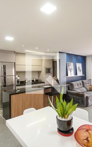Apartamento à venda com 103m², 3 quartos e 2 vagas Apartamento à venda com 103m², 3 quartos e 2 vagasSala