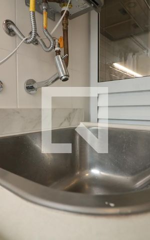 Apartamento à venda com 80m², 3 quartos e 3 vagasÁrea de Serviço - tanque