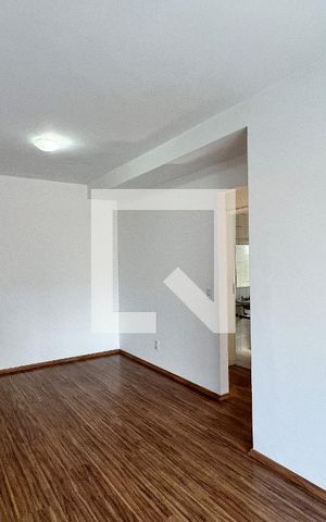 Apartamento à venda com 77m², 2 quartos e 1 vagaSala