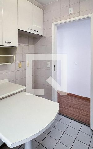 Apartamento à venda com 77m², 2 quartos e 1 vagaCozinha