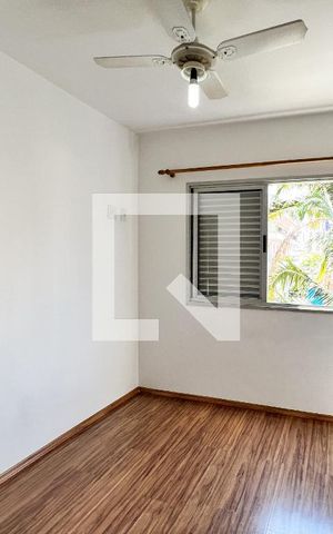 Apartamento à venda com 77m², 2 quartos e 1 vagaSuíte 