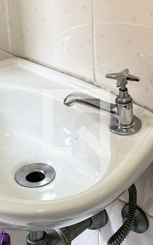 Apartamento à venda com 77m², 2 quartos e 1 vagaBanheiro de Serviço