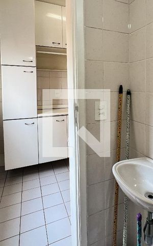 Apartamento à venda com 77m², 2 quartos e 1 vagaBanheiro de Serviço