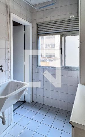 Apartamento à venda com 77m², 2 quartos e 1 vagaÁrea de Serviço