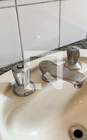 Apartamento à venda com 77m², 2 quartos e 1 vagaBanheiro