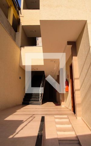 Apartamento à venda com 43m², 2 quartos e sem vaga Apartamento à venda com 43m², 2 quartos e sem vagaÁrea Externa